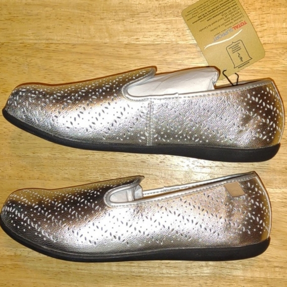 👣SPENCO 👣Silver Bailey Ballet Flat footwear - Picture 8 of 16